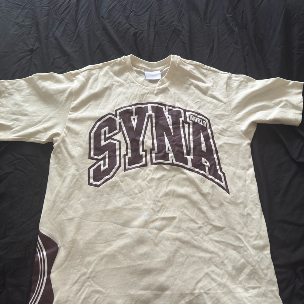 SYNA WORLD TSHIRT